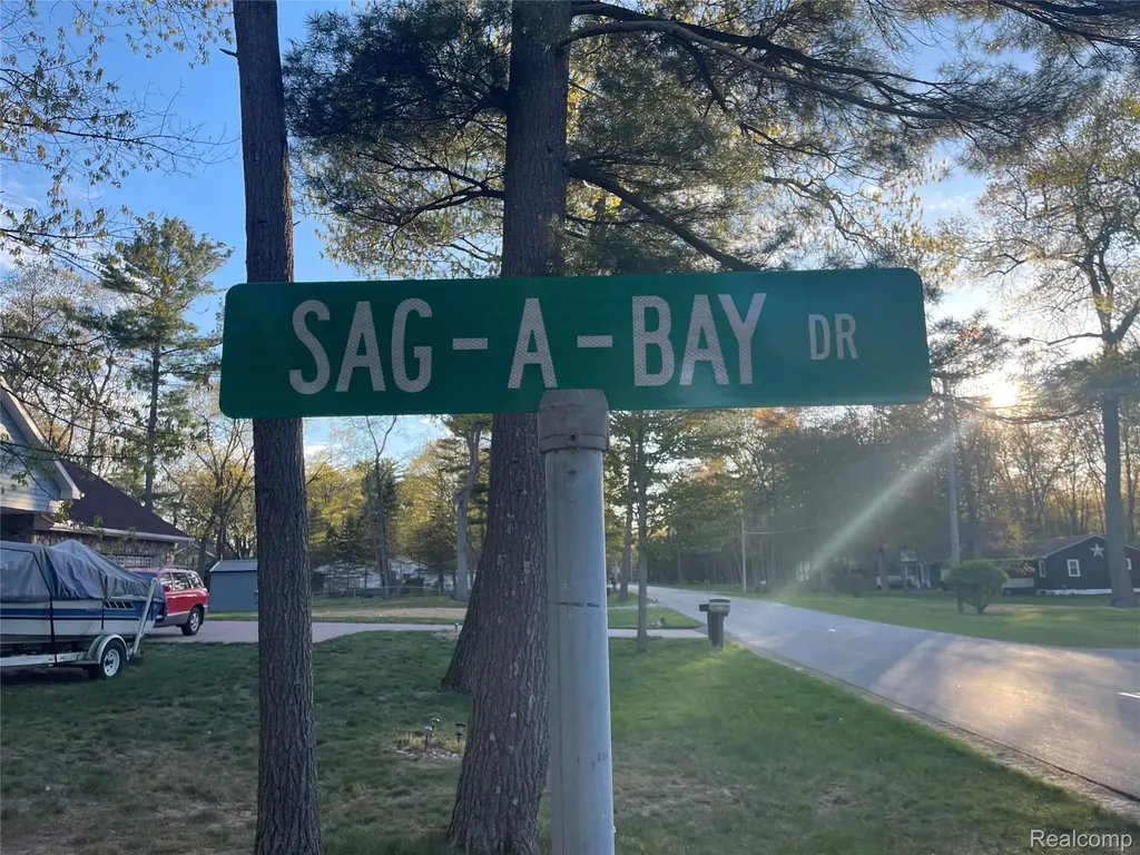 Na Oakridge Drive Sims Township MI 48703
