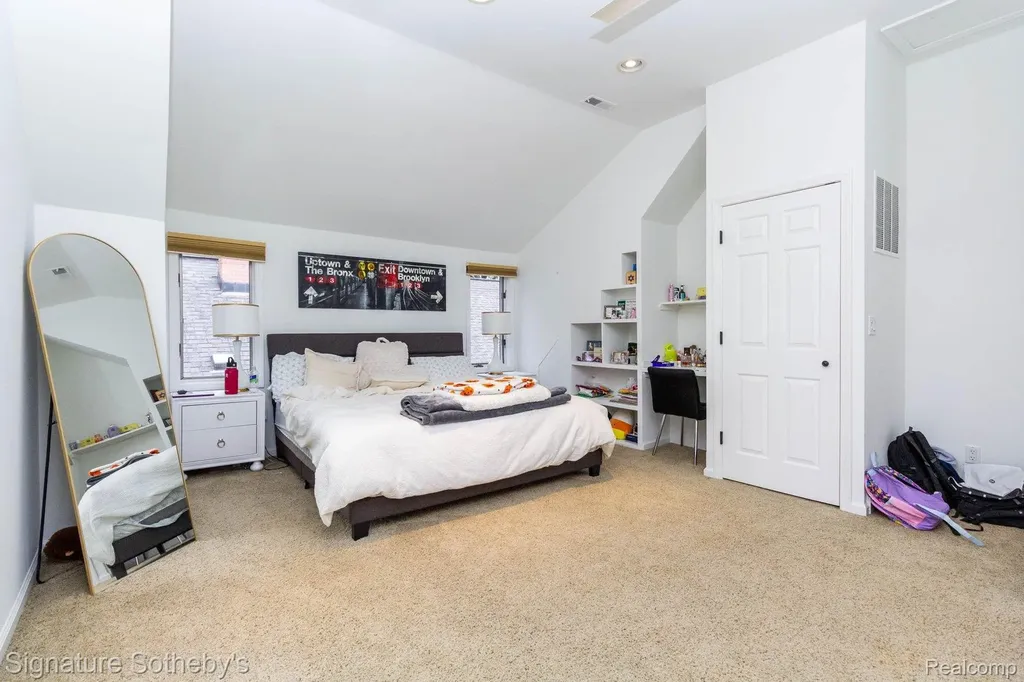 608 Purdy Street Birmingham City MI 48009
