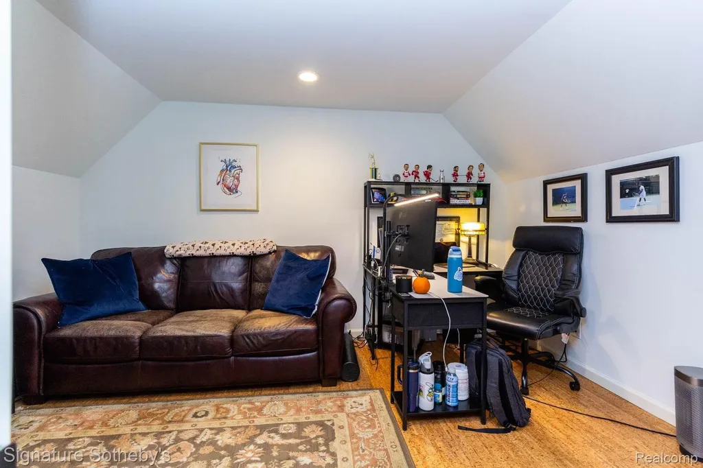608 Purdy Street Birmingham City MI 48009