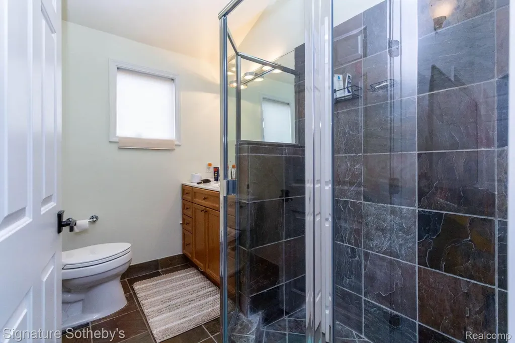 608 Purdy Street Birmingham City MI 48009