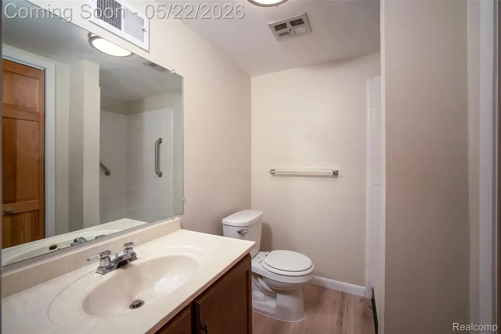 30795 Shiawassee Road Farmington City MI 48336
