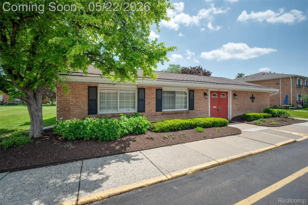 30795 Shiawassee Road Farmington City MI 48336