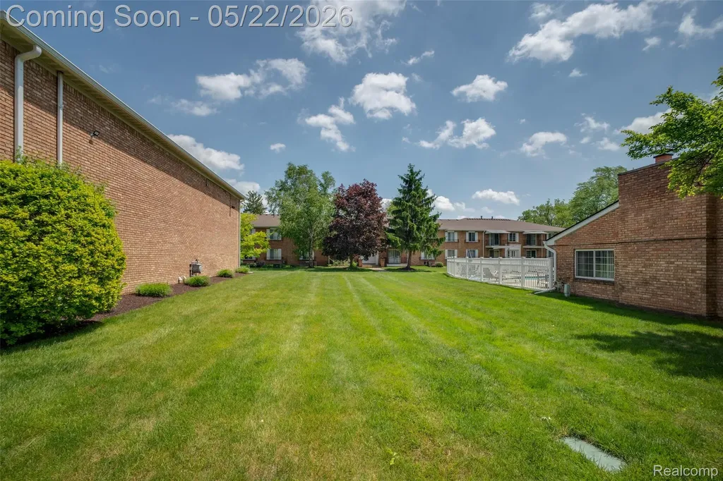 30795 Shiawassee Road Farmington City MI 48336