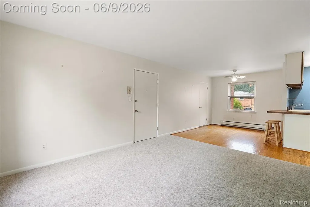 3211 Benjamin Avenue Royal Oak City MI 48073
