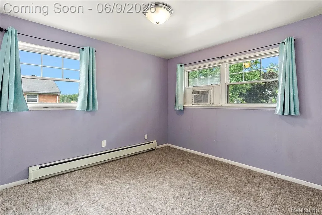 3211 Benjamin Avenue Royal Oak City MI 48073