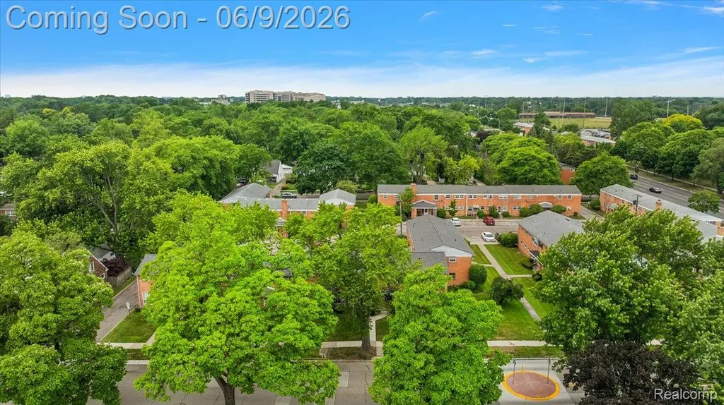 3211 Benjamin Avenue Royal Oak City MI 48073