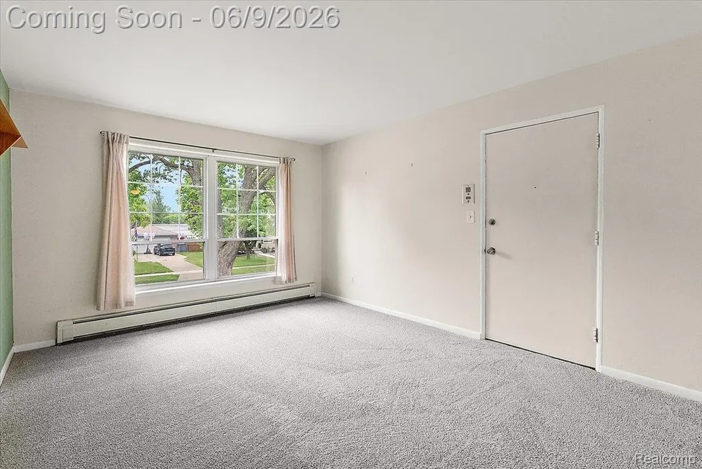 3211 Benjamin Avenue Royal Oak City MI 48073