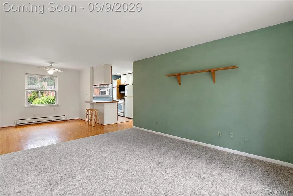 3211 Benjamin Avenue Royal Oak City MI 48073