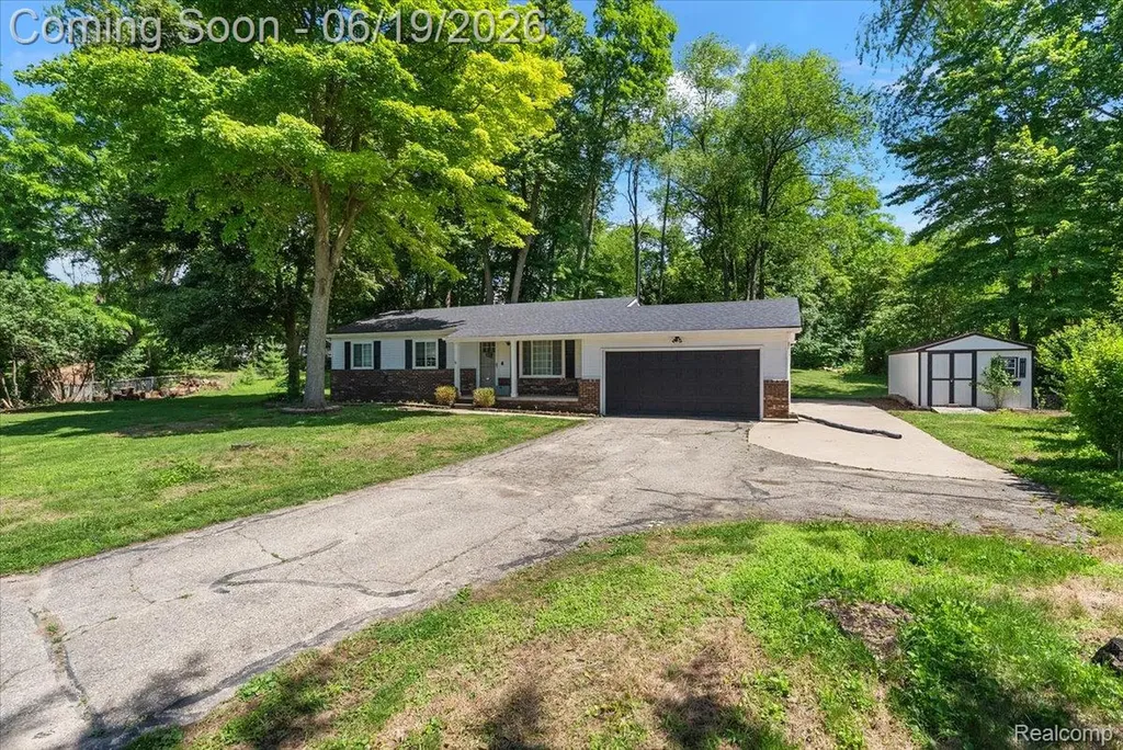 11387 Mart Road Green Oak Township MI 48189