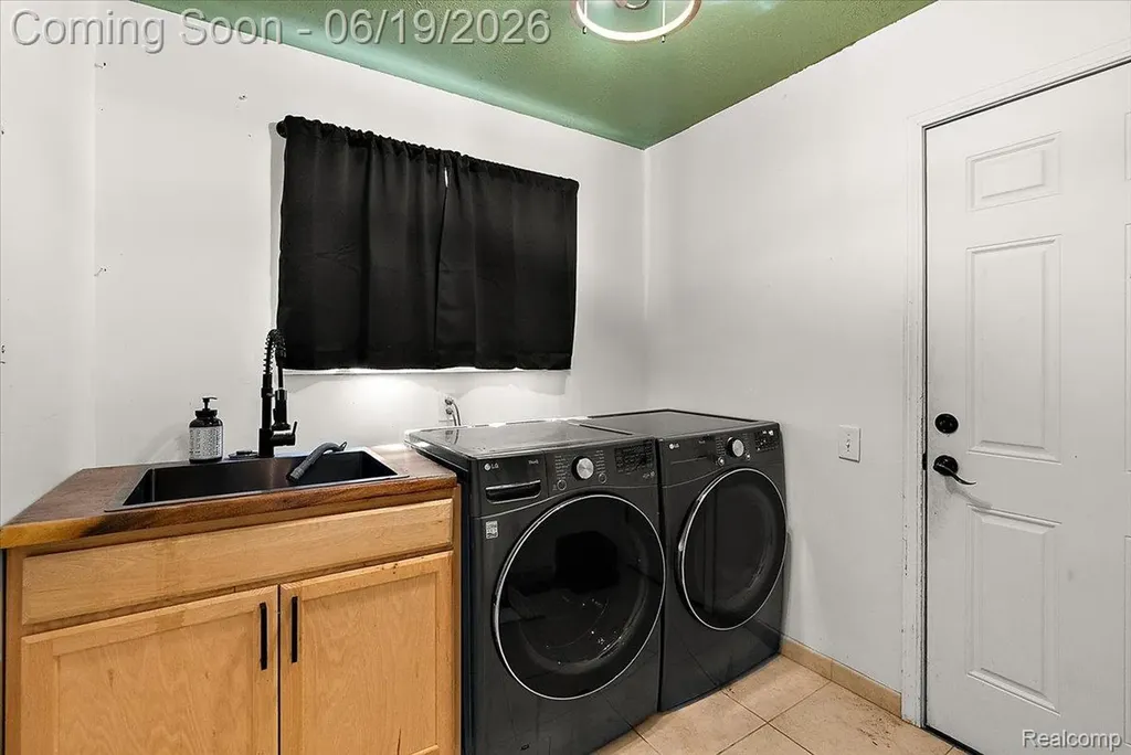 11387 Mart Road Green Oak Township MI 48189