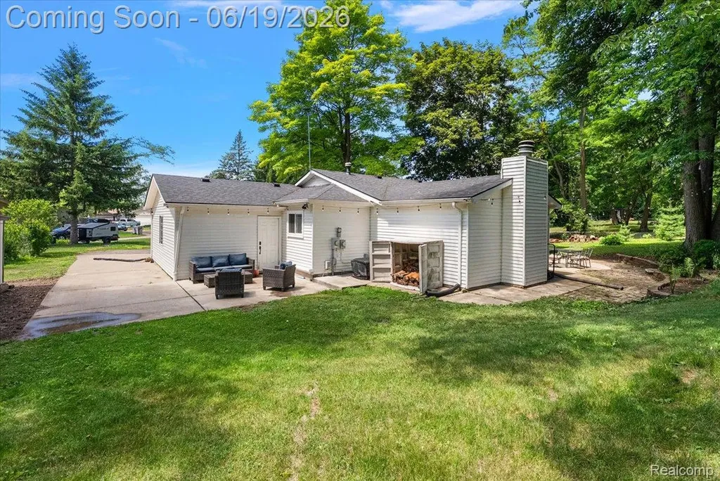 11387 Mart Road Green Oak Township MI 48189
