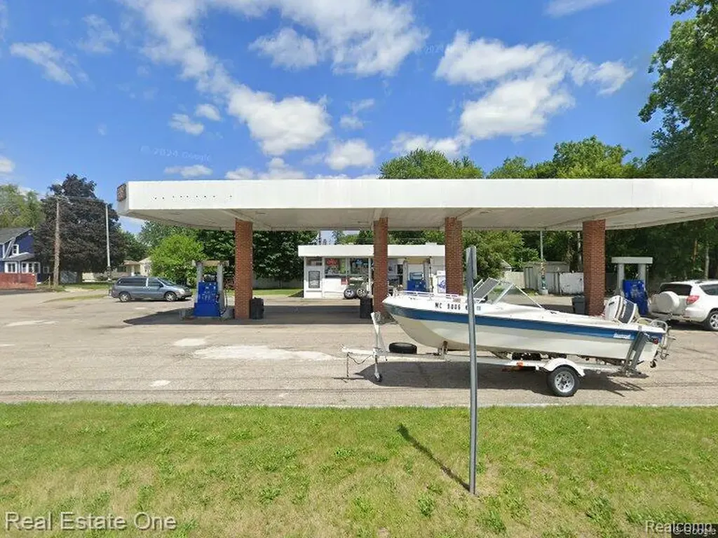 215 Ecorse Road Ypsilanti Charter Township MI 48198