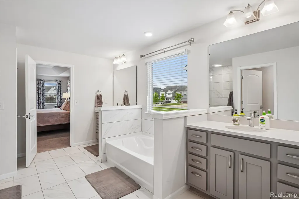 53217 Bay Laurel Lane South Lyon City MI 48178