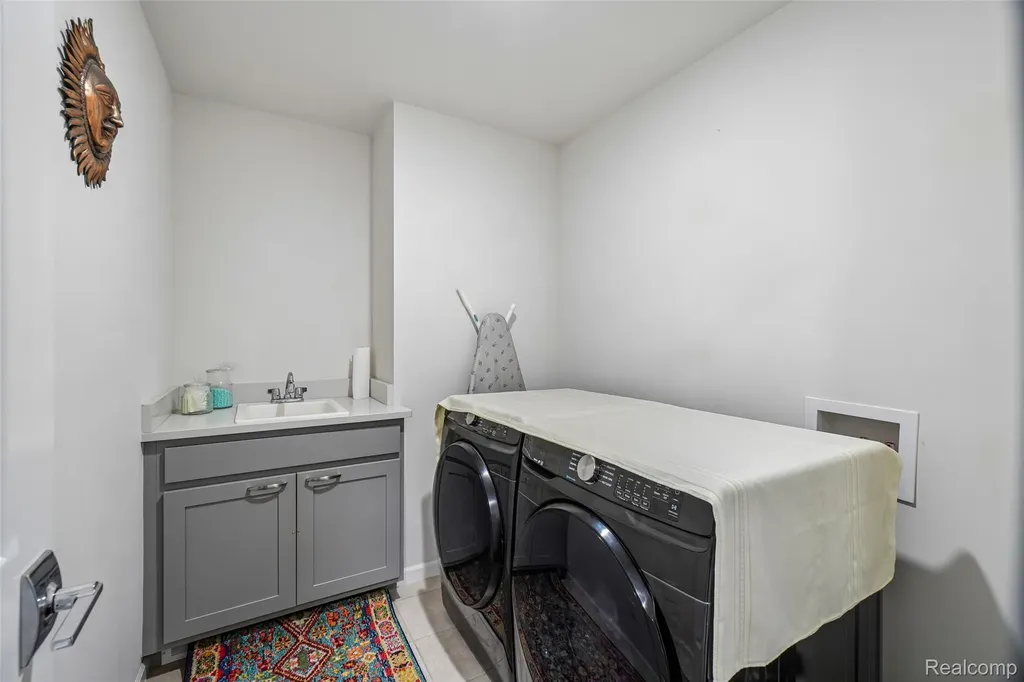 53217 Bay Laurel Lane South Lyon City MI 48178