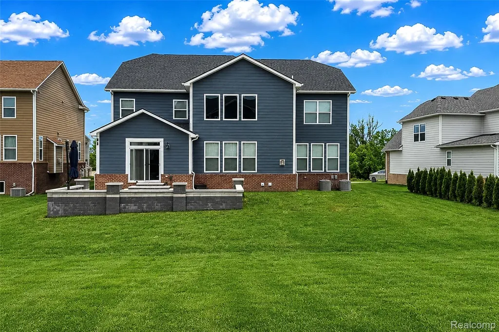 53217 Bay Laurel Lane South Lyon City MI 48178