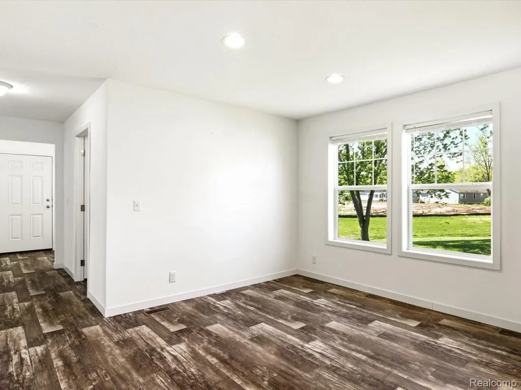 10914 Le Grande Court Ira Township MI 48023