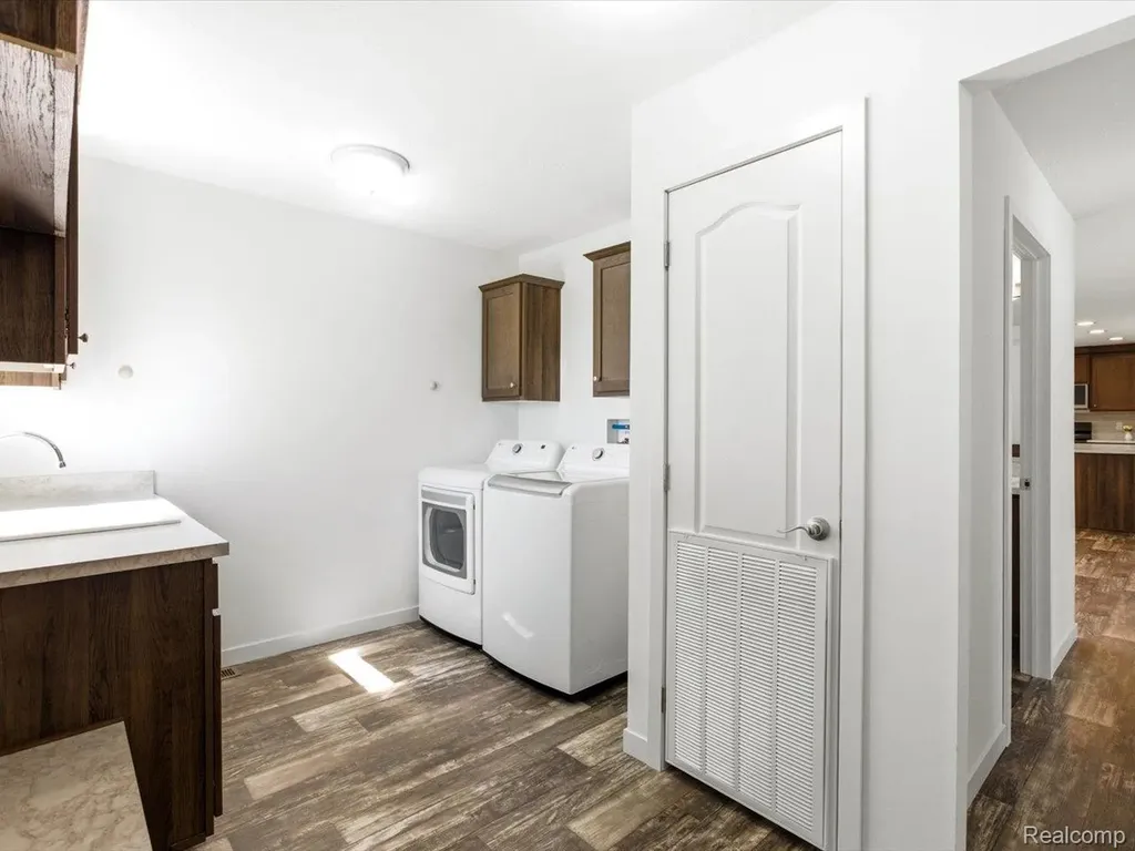 10914 Le Grande Court Ira Township MI 48023