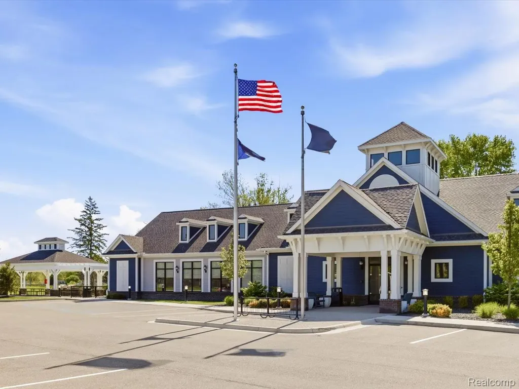 10914 Le Grande Court Ira Township MI 48023