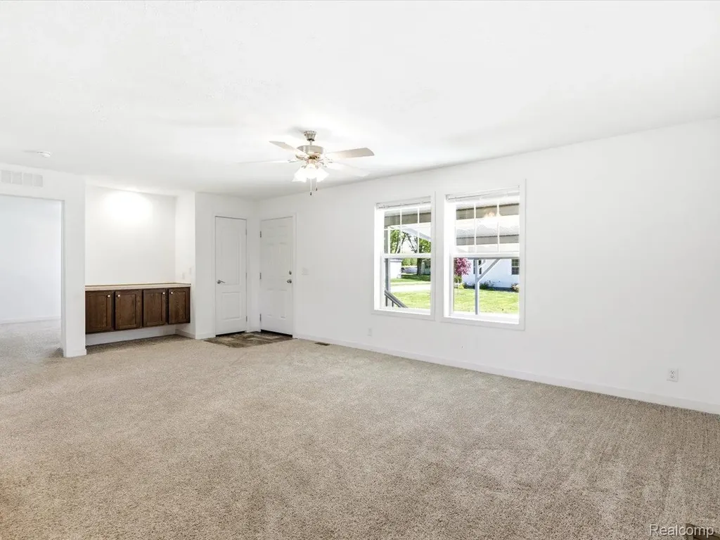 10914 Le Grande Court Ira Township MI 48023