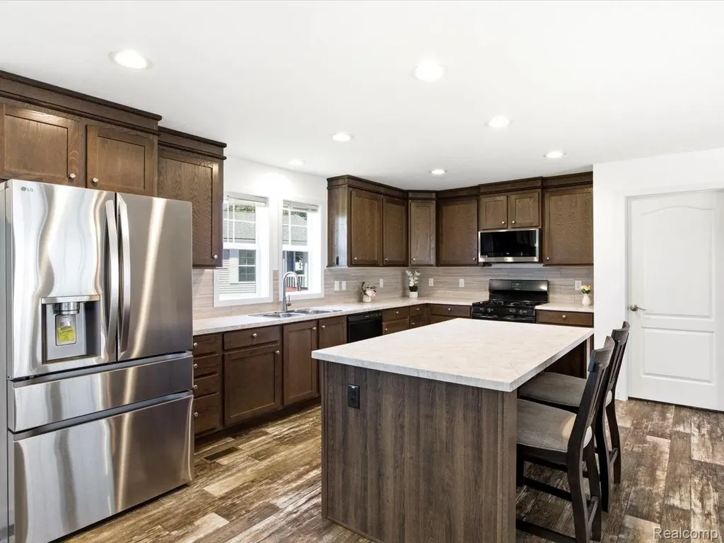 10914 Le Grande Court Ira Township MI 48023