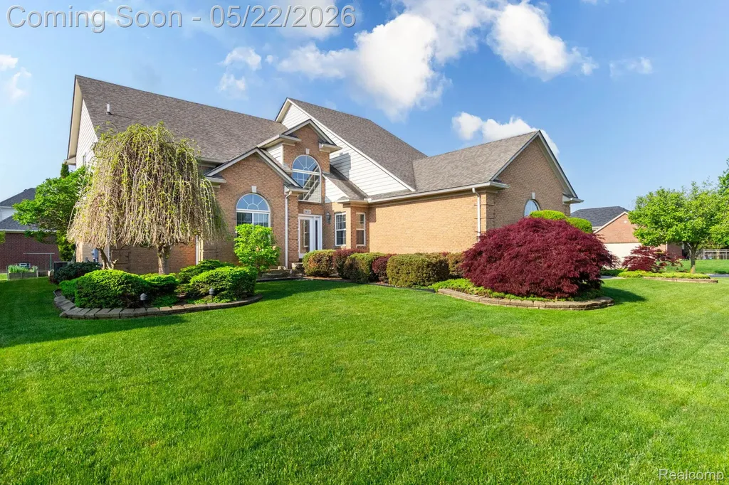 18610 Turnberry Drive Macomb Township MI 48044