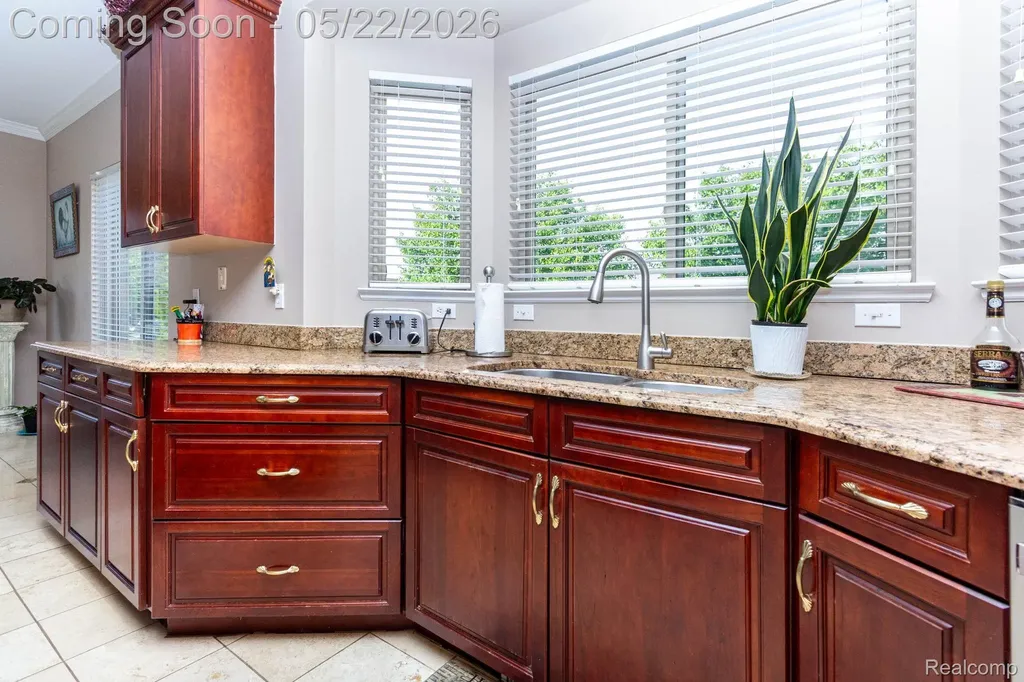 18610 Turnberry Drive Macomb Township MI 48044