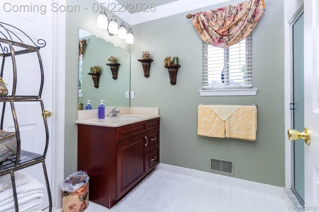 18610 Turnberry Drive Macomb Township MI 48044