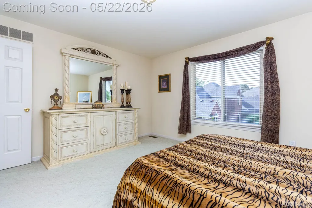 18610 Turnberry Drive Macomb Township MI 48044