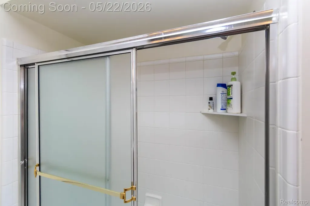 18610 Turnberry Drive Macomb Township MI 48044