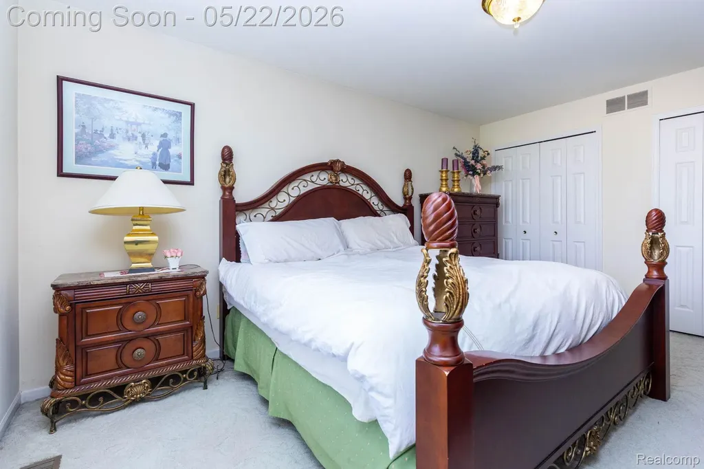 18610 Turnberry Drive Macomb Township MI 48044