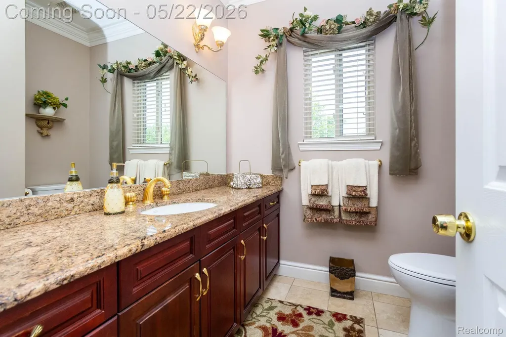18610 Turnberry Drive Macomb Township MI 48044