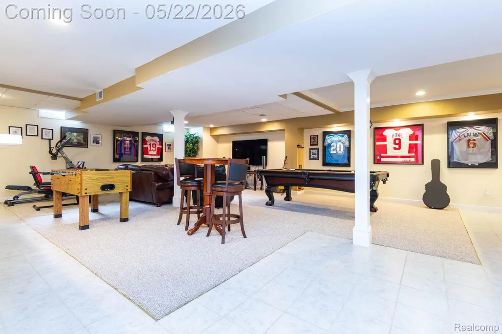 18610 Turnberry Drive Macomb Township MI 48044