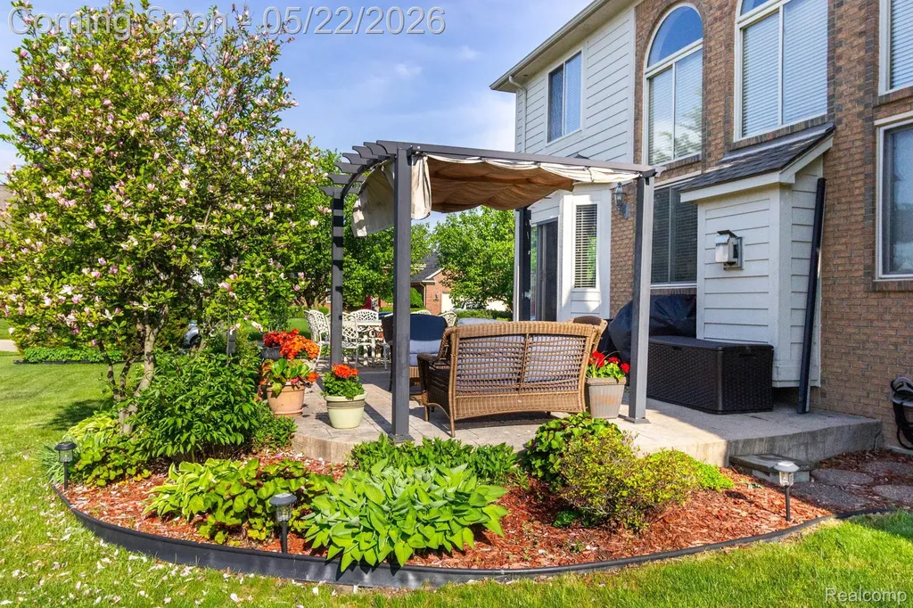 18610 Turnberry Drive Macomb Township MI 48044