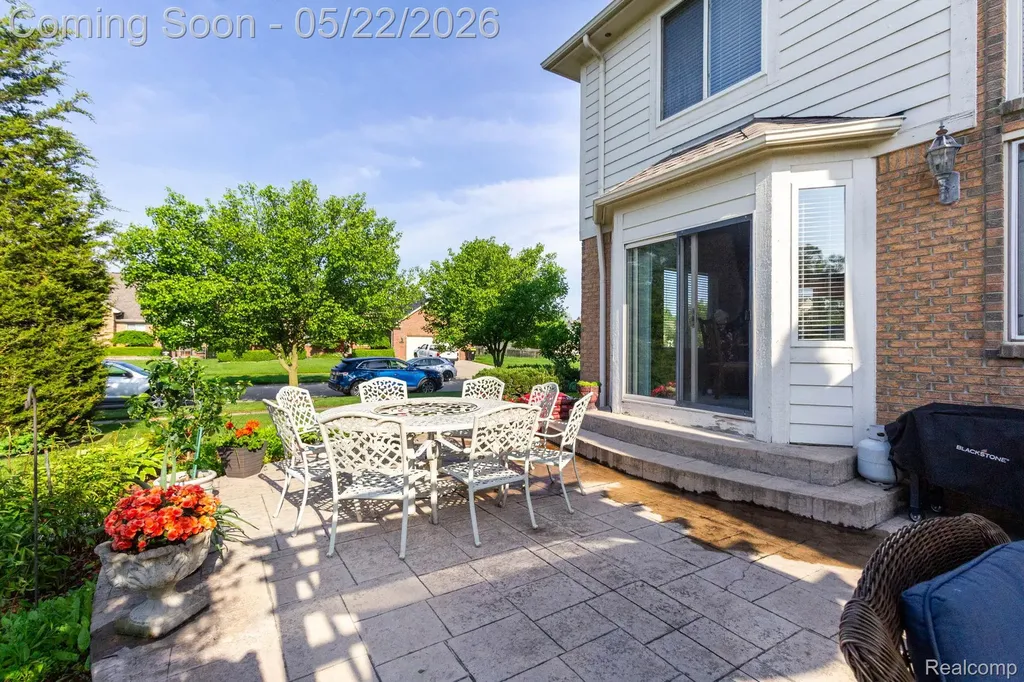 18610 Turnberry Drive Macomb Township MI 48044