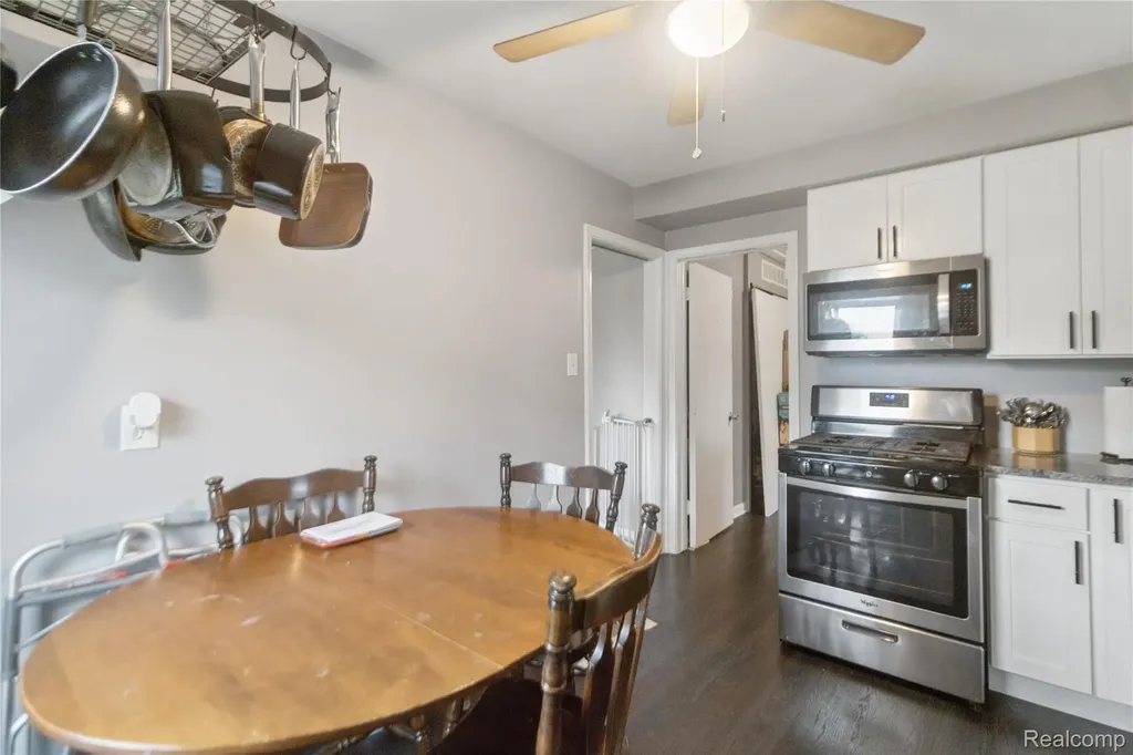 12019 Arcola Street Livonia City MI 48150