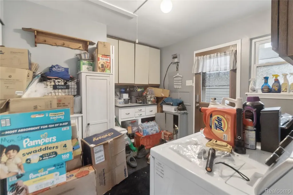 12019 Arcola Street Livonia City MI 48150