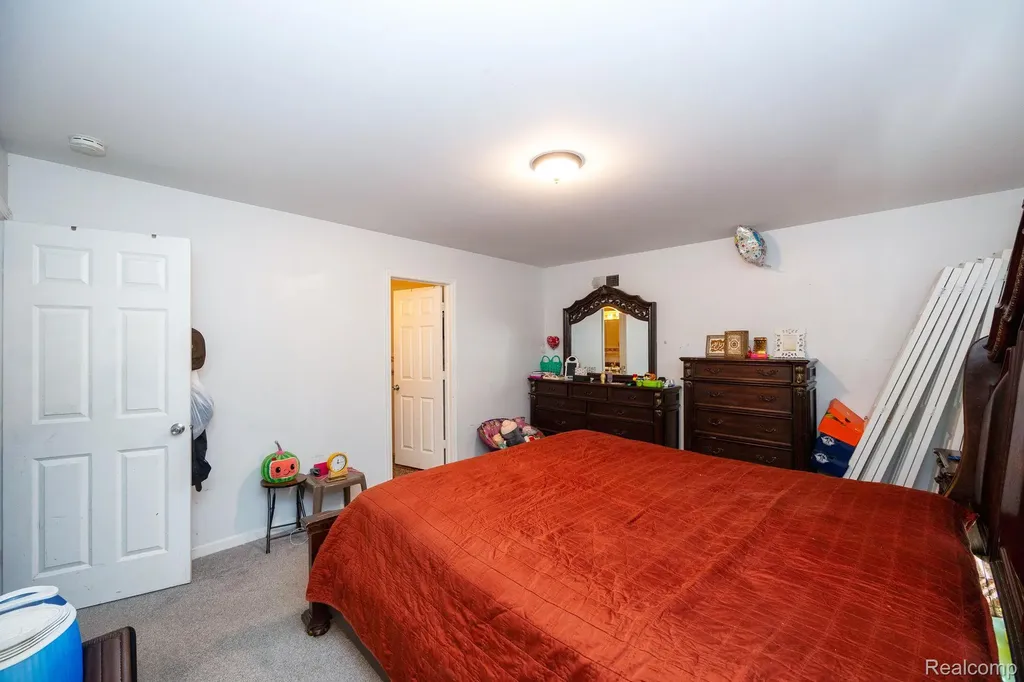 5858 Reuter Street Dearborn City MI 48126