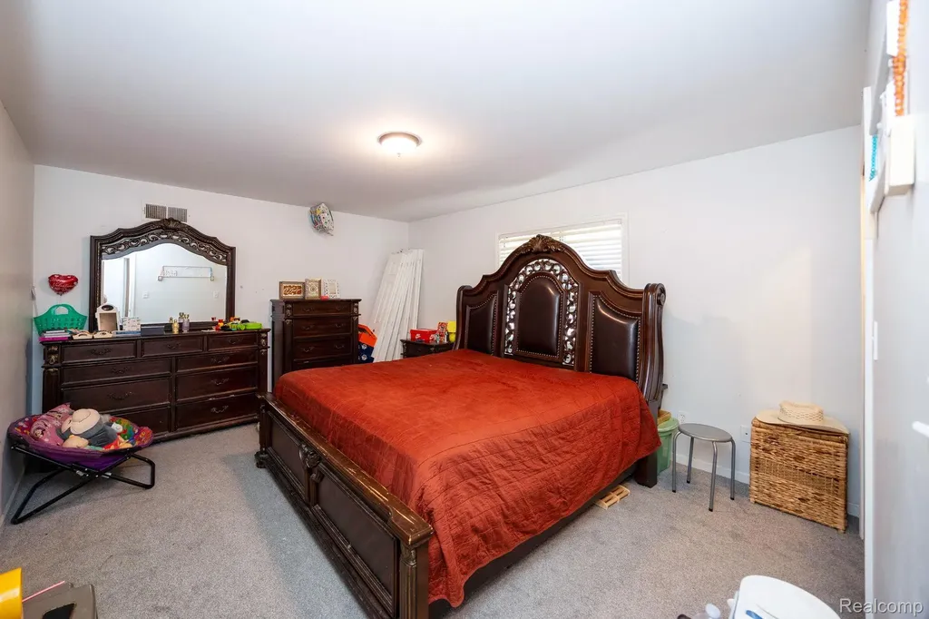 5858 Reuter Street Dearborn City MI 48126