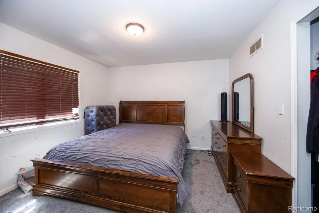 5858 Reuter Street Dearborn City MI 48126