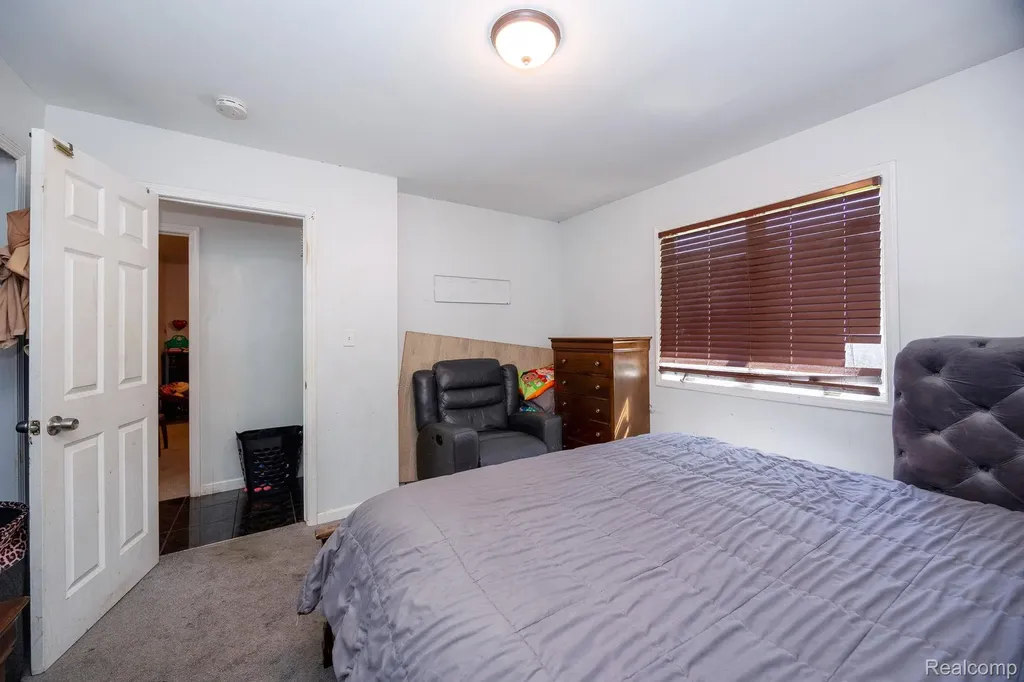 5858 Reuter Street Dearborn City MI 48126