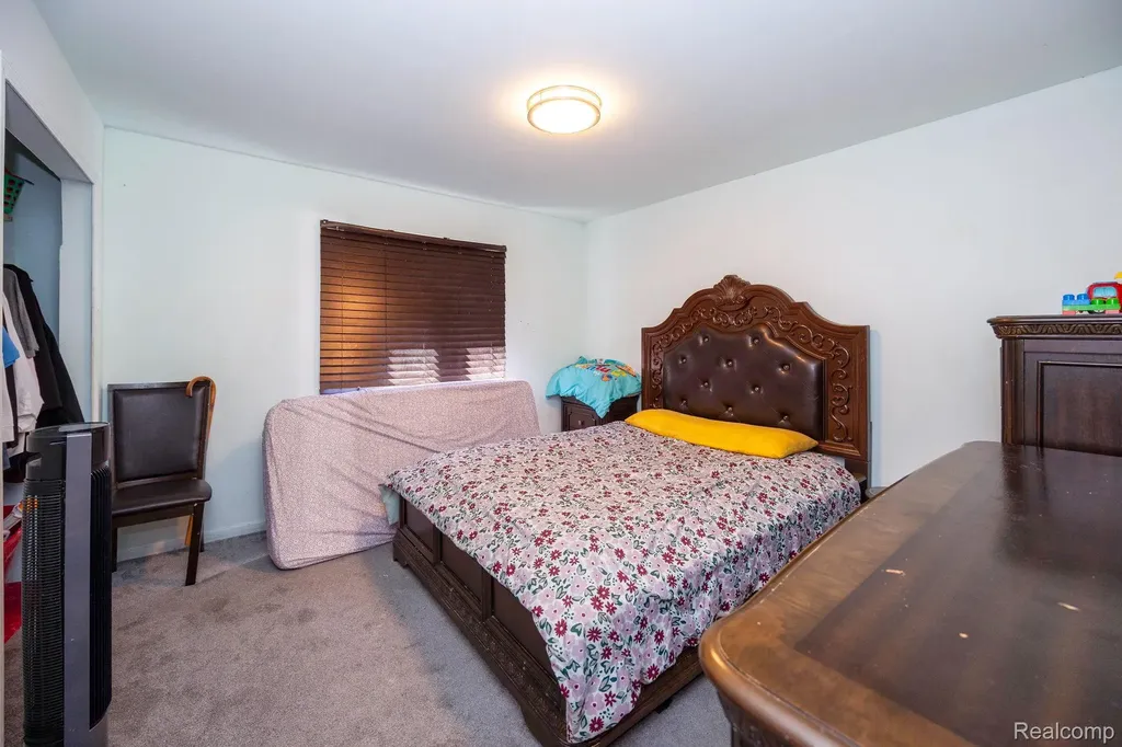 5858 Reuter Street Dearborn City MI 48126
