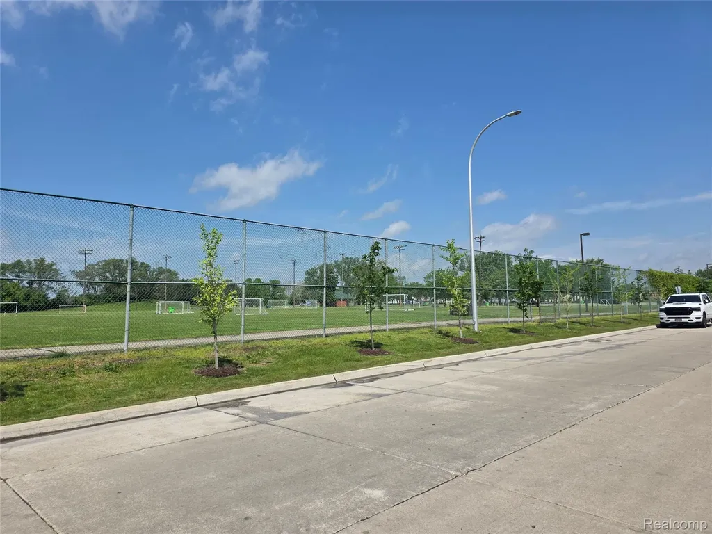 5858 Reuter Street Dearborn City MI 48126