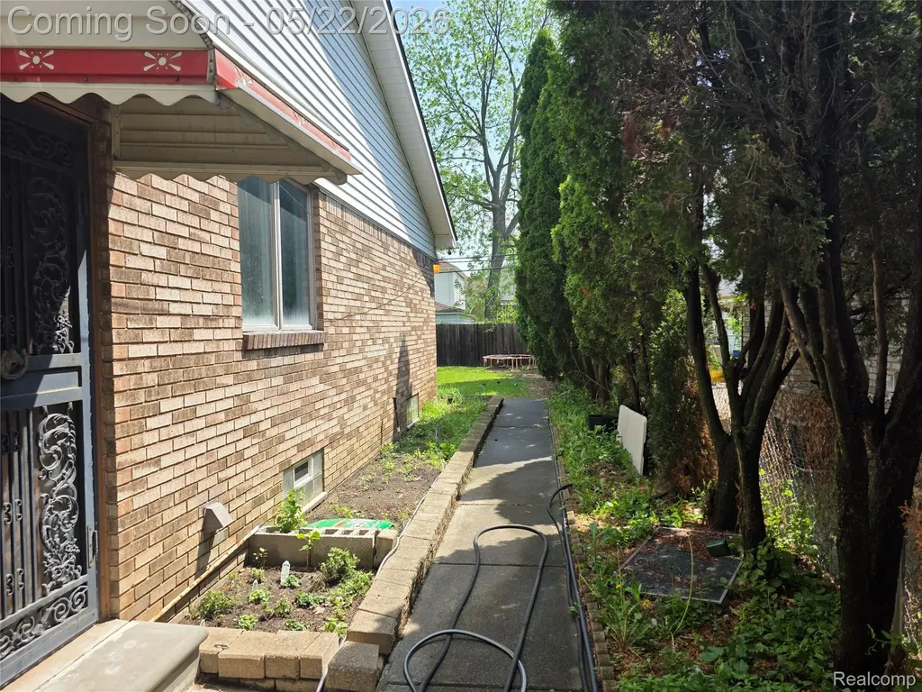 5858 Reuter Street Dearborn City MI 48126