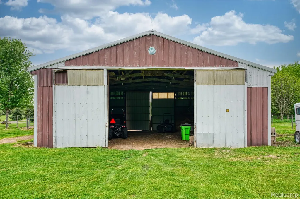 2500 E Jones Road Deerfield Township MI 48855