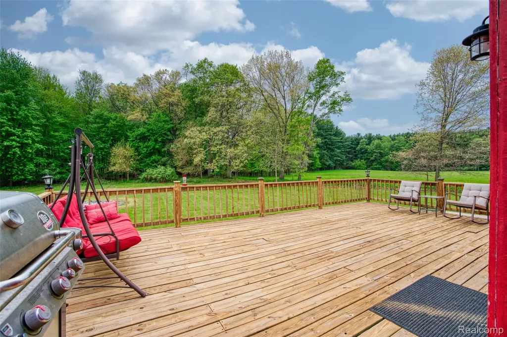 2500 E Jones Road Deerfield Township MI 48855