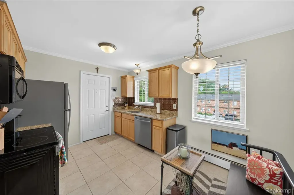 454 Romeo Road Rochester City MI 48307