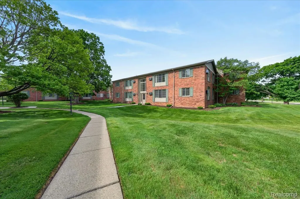 454 Romeo Road Rochester City MI 48307