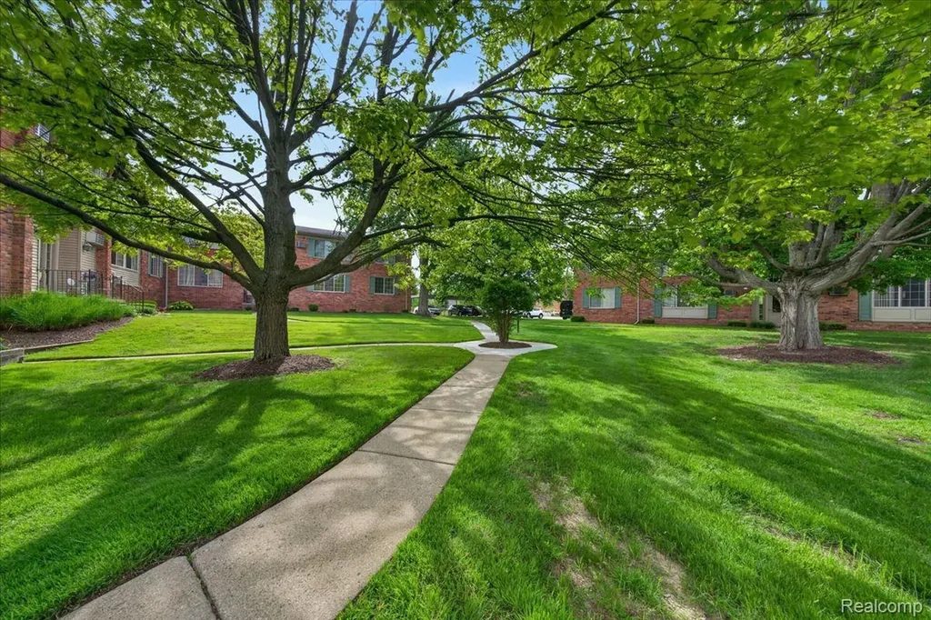 454 Romeo Road Rochester City MI 48307