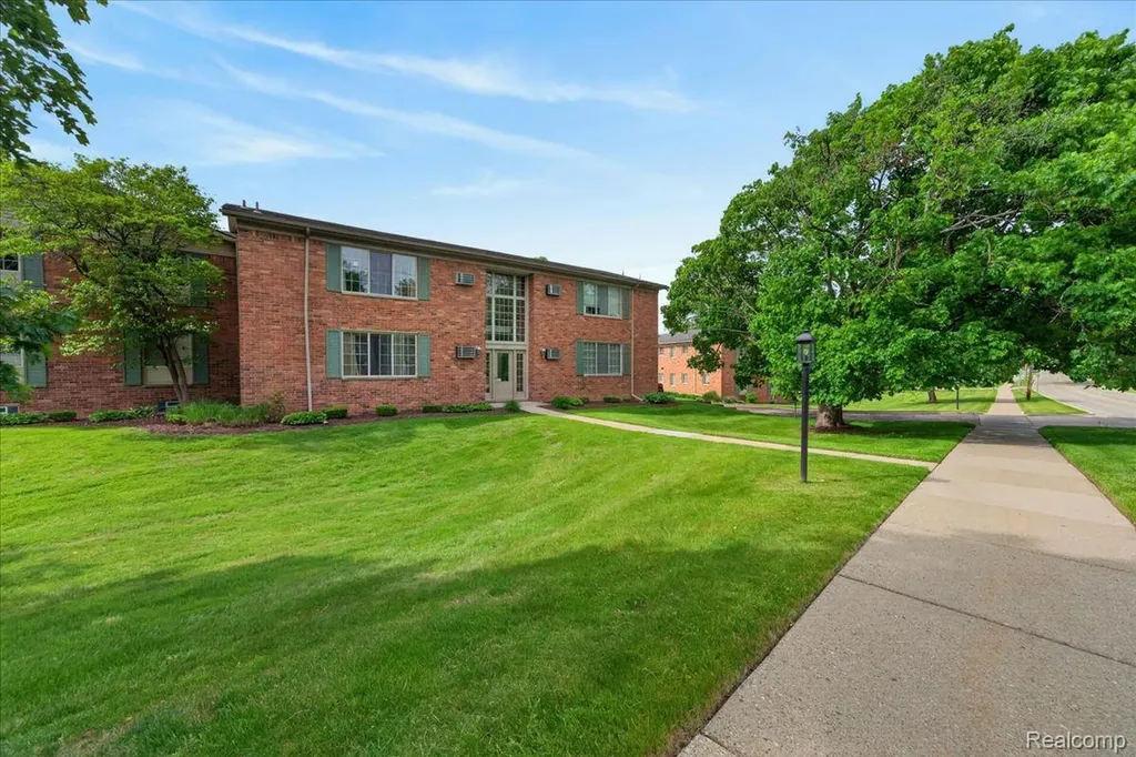 454 Romeo Road Rochester City MI 48307