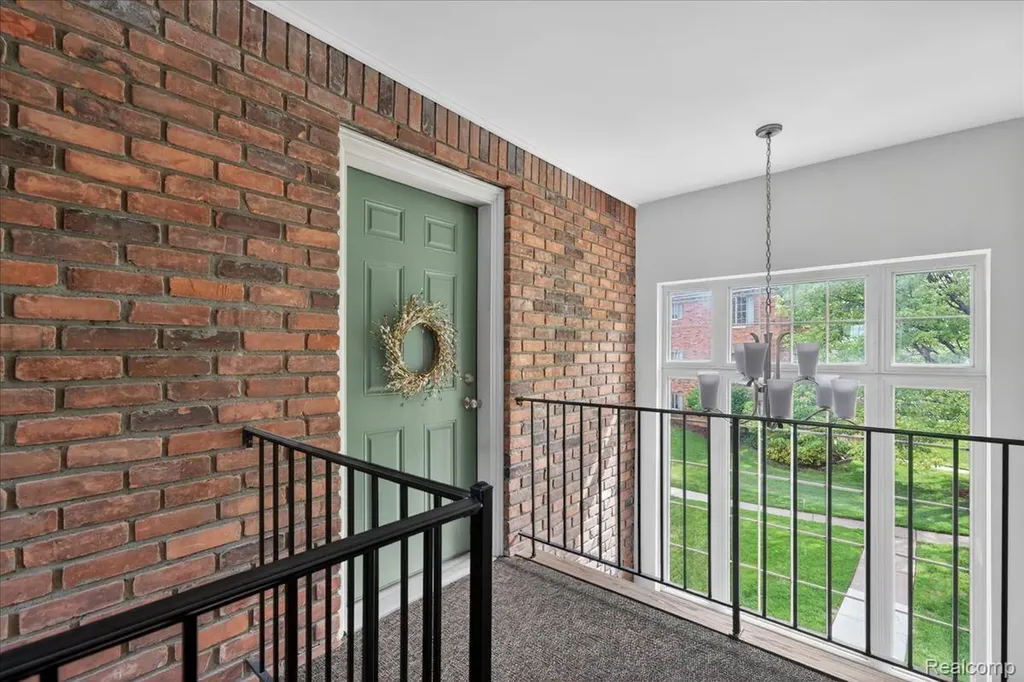 454 Romeo Road Rochester City MI 48307